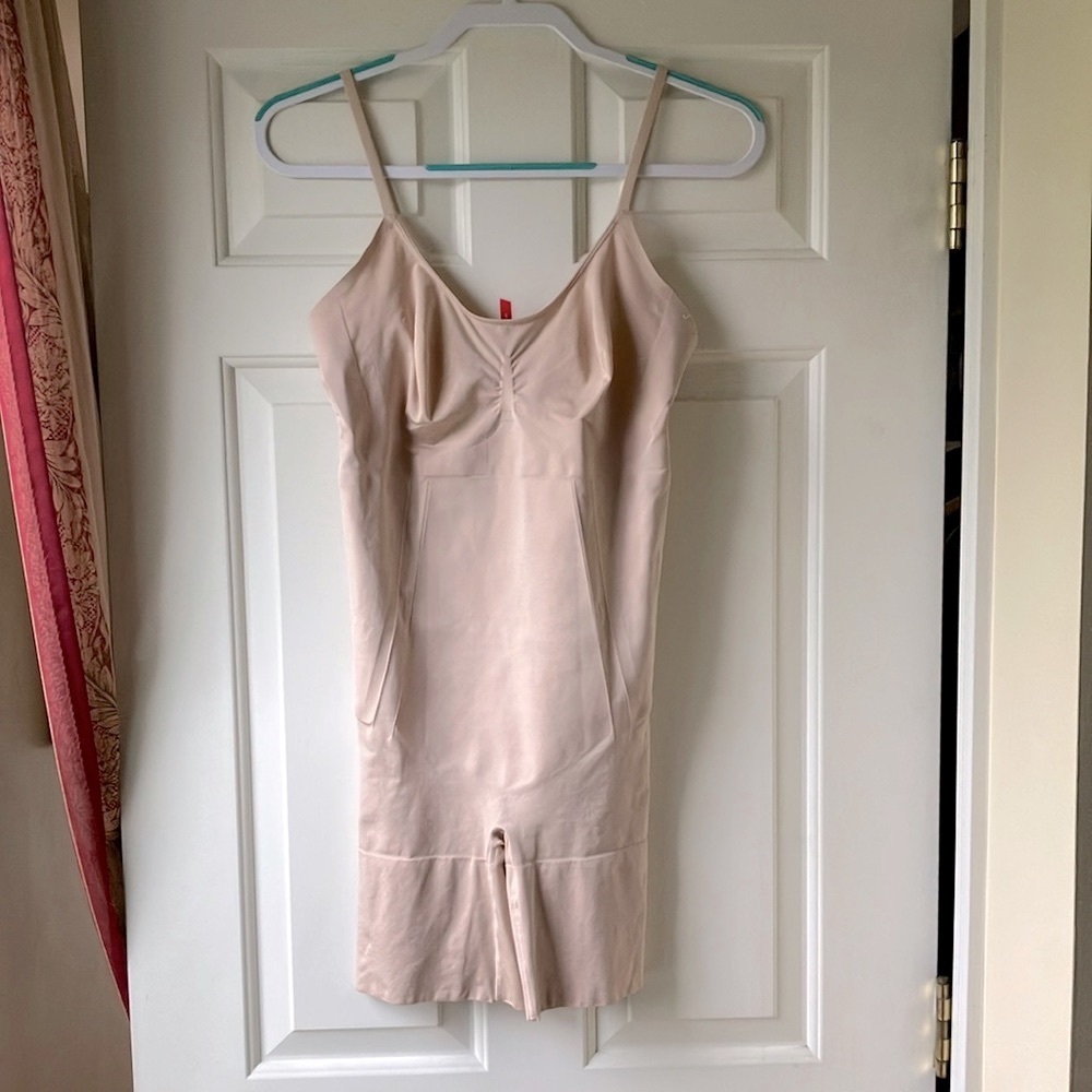 SPANX Oncore Tummy Control Mid-Thigh Bodysuit/Shapewear Beige Plus Size 1X